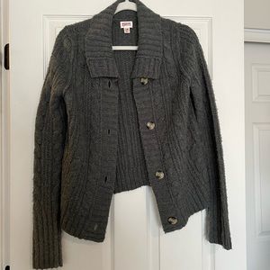 Gray knit sweater (M)